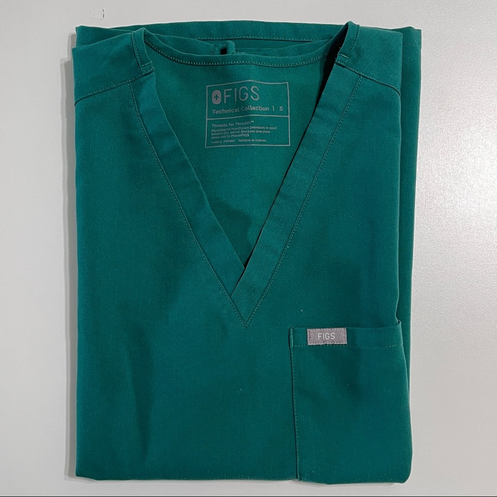 Forrest green Figs scrub top